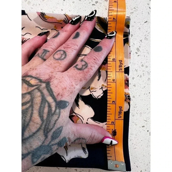 Cynthia Crowley size 8 floral ankle length pants - Picture 6 of 8